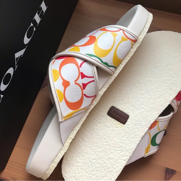 🌈 Coach Rainbow Signature Crossover Sandal - Picture 8 of 10